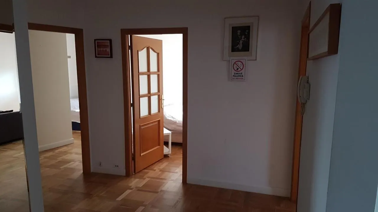 DOMOTEL Aleje Jerozolimskie Varsó Lengyelország